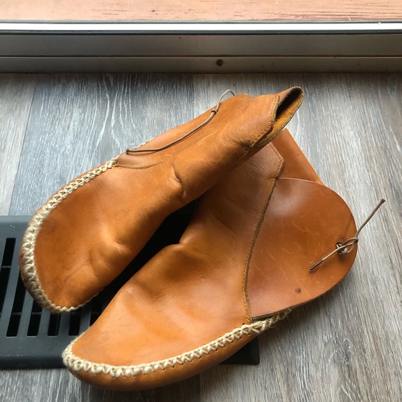Real Leather Tan Moccasins Size 8 Women’s - Picture 2 of 9